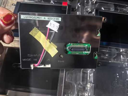 Good price Sharp 3.8inch Automotive LCD Display with 320*240 Pixels Resolution and 450cd/m² Brightness LQ038Q5DR01 online